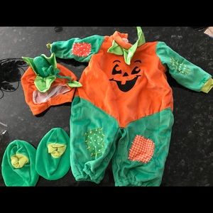 Pumpkin Patch 12-18 month Costume! Brand new!